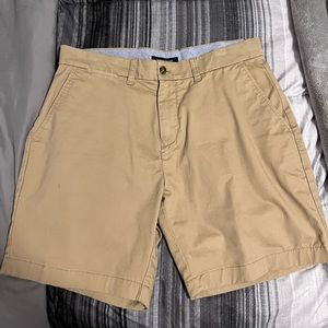 Tommy Hilfiger khaki shorts 32in waist 7in inseam